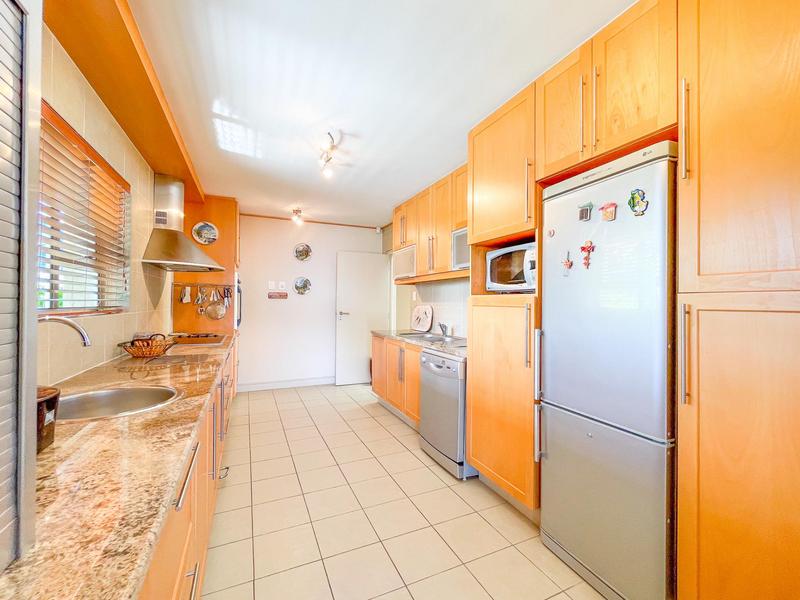 4 Bedroom Property for Sale in Hout Bay Western Cape